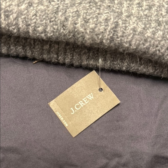 J.Crew Gray Marled Supersoft Yarn Beanie NWT - Picture 3 of 6